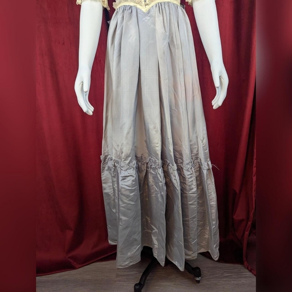 Vintage 80's Gunne Sax by Jessica McClintock Silver Gray Taffeta & Cream Dress - Picture 6 of 16